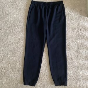 Theory Outlet size 6 Navy Crepe Pants